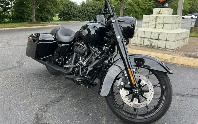 2023 FLHRXS Road King® Special