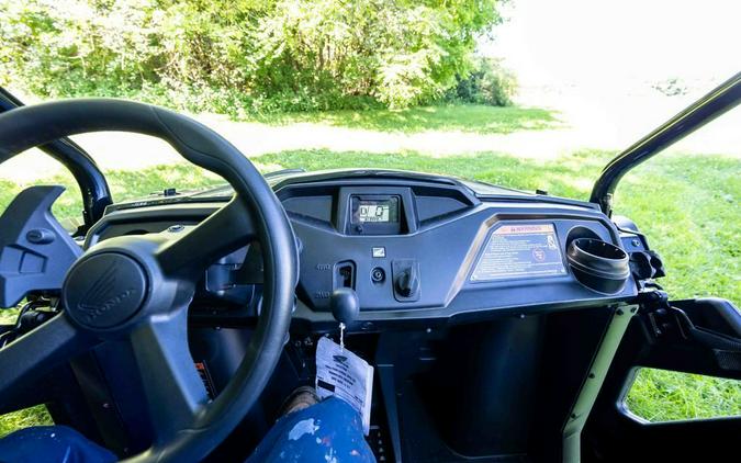 2026 Pioneer 520 - Honda