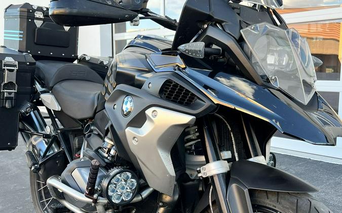 First ride: 2019 BMW R1250GS...