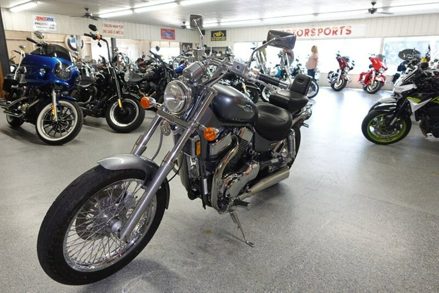 2005 Suzuki Boulevard S83