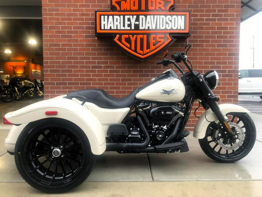 2023 Harley-Davidson® FLRT - Freewheeler®