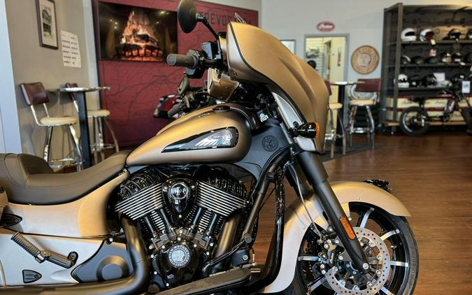 2024 Indian Motorcycle® Chieftain® Dark Horse® w/Powerband Audio Pkg Sandstone Smoke