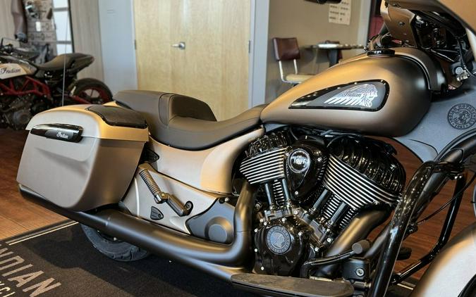 2024 Indian Motorcycle® Chieftain® Dark Horse® w/Powerband Audio Pkg Sandstone Smoke