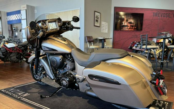 2024 Indian Motorcycle® Chieftain® Dark Horse® w/Powerband Audio Pkg Sandstone Smoke