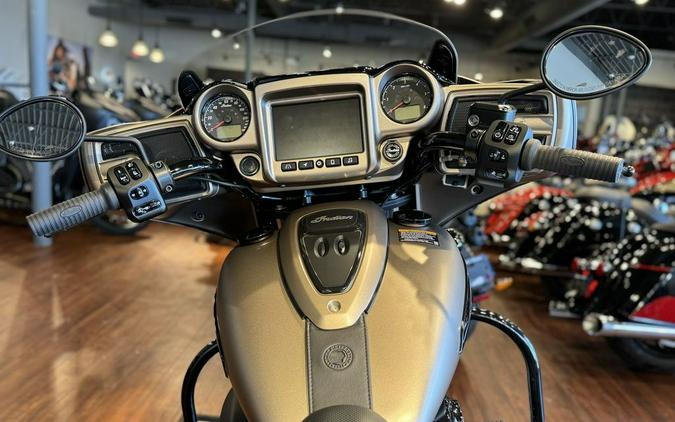 2024 Indian Motorcycle® Chieftain® Dark Horse® w/Powerband Audio Pkg Sandstone Smoke