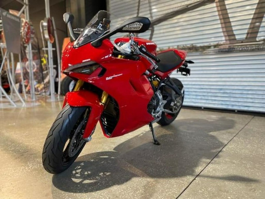 2024 Ducati Supersport 950 S Red 950 S