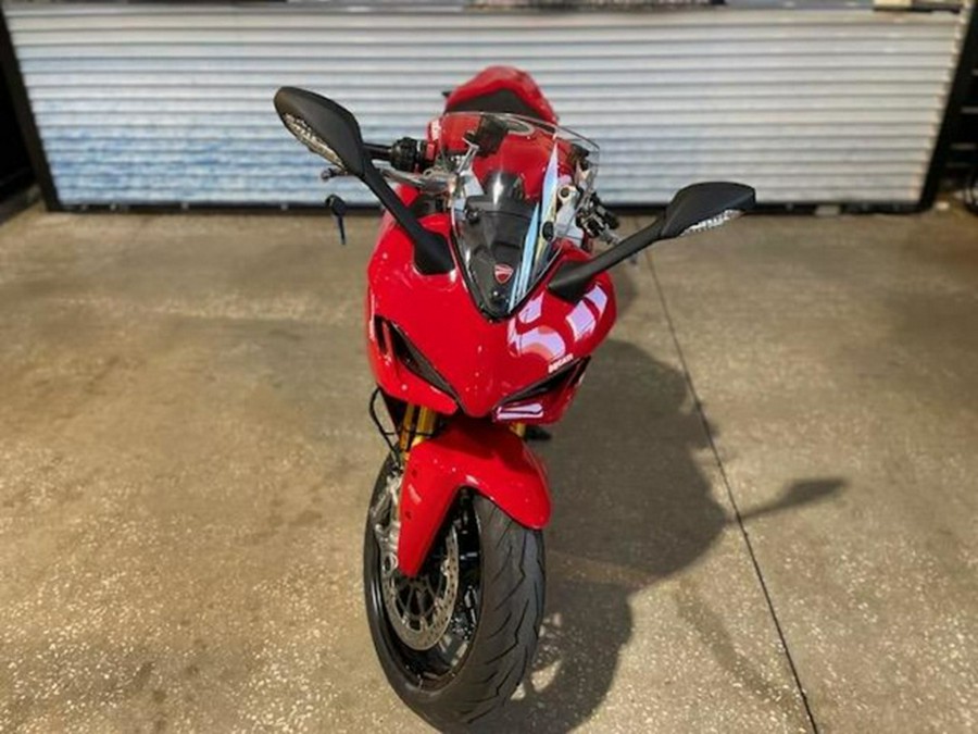 2024 Ducati Supersport 950 S Red 950 S