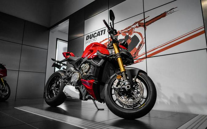 2024 Ducati Streetfighter V4 S Red