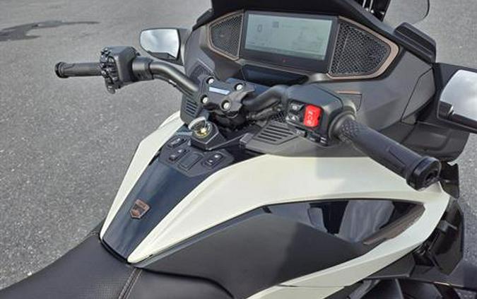 2024 Can-Am Spyder RT Sea-to-Sky