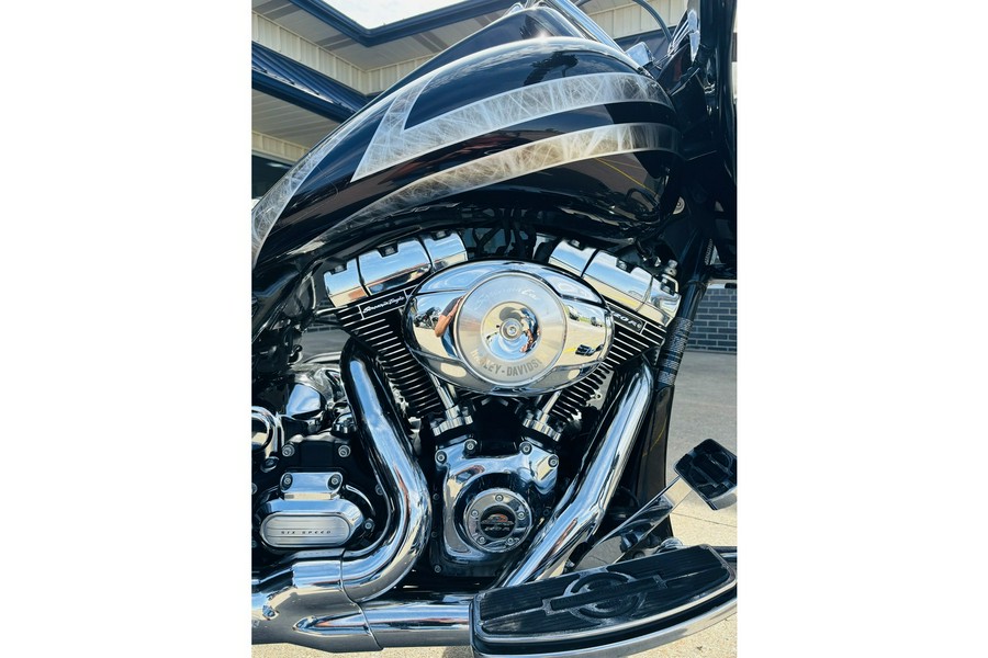 2011 Harley-Davidson® FLTRU ROAD GLIDE ULTRA/FBI TRIKE