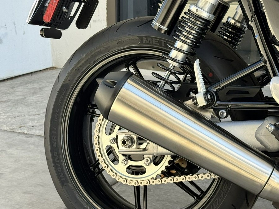 2025 Triumph Speed Twin 1200 Aluminum Silver