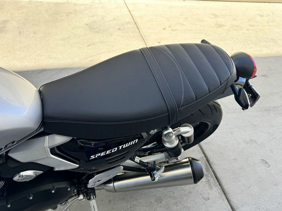 2025 Triumph Speed Twin 1200 Aluminum Silver