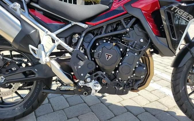 2025 Triumph Tiger 900 GT Pro Carnival Red / Sapphire Black