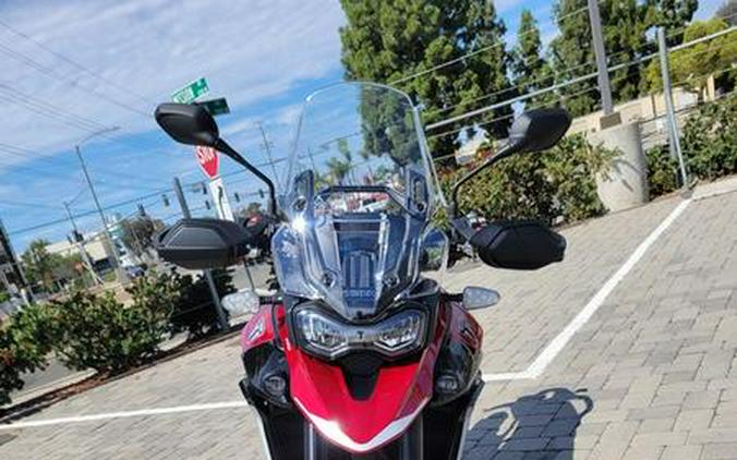 2025 Triumph Tiger 900 GT Pro Carnival Red / Sapphire Black