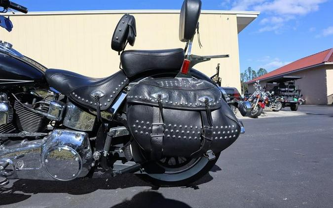 2010 Harley-Davidson® Flstc Heritage