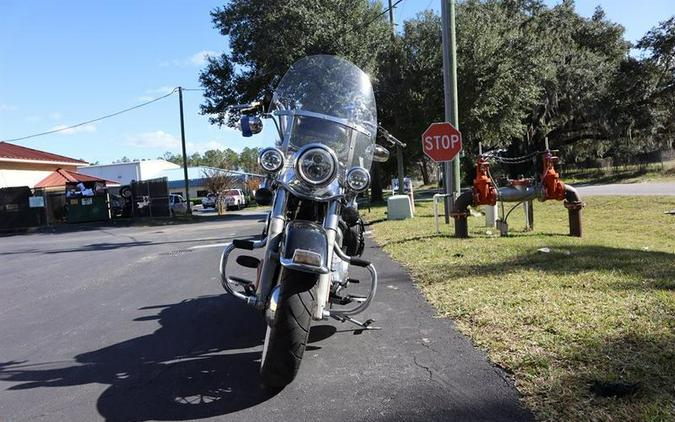 2010 Harley-Davidson® Flstc Heritage