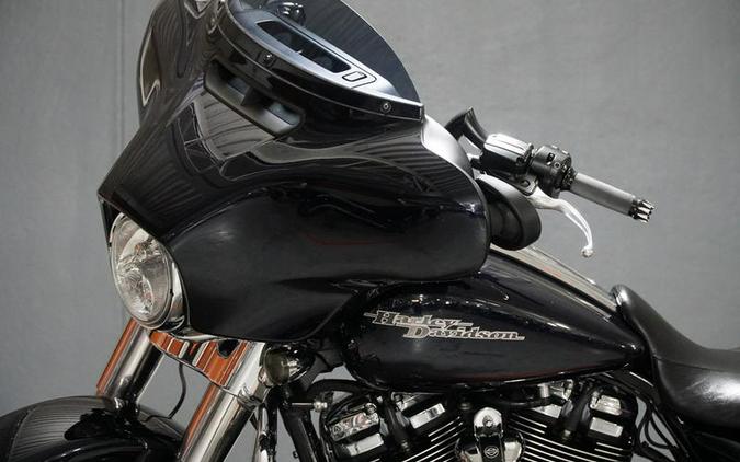 2019 Harley-Davidson® FLHX - Street Glide®