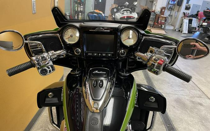 2017 Indian Motorcycle® Roadmaster® Icon Thunder Black & Snakeskin Green