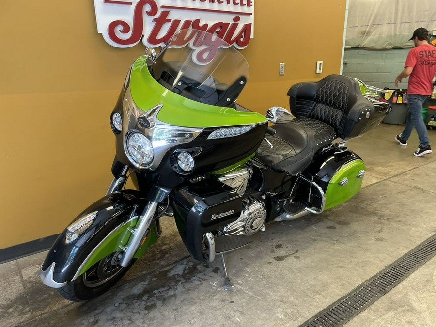 2017 Indian Motorcycle® Roadmaster® Icon Thunder Black & Snakeskin Green