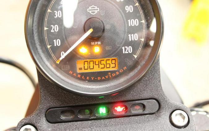 2020 Harley-Davidson® XL883N - Sportster® Iron 883™