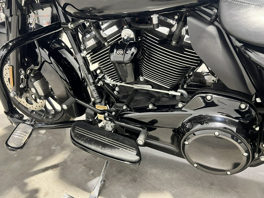 2018 Harley-Davidson® Street Glide® Special Vivid Black FLHXS