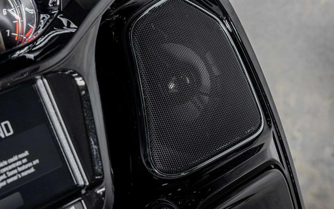 2026 Indian Pursuit Limited 112 w/PowerBand Audio Silver Quar