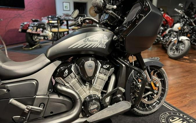 2024 Indian Motorcycle® Challenger® Dark Horse® w/PowerBand Audio Pkg Black Smoke