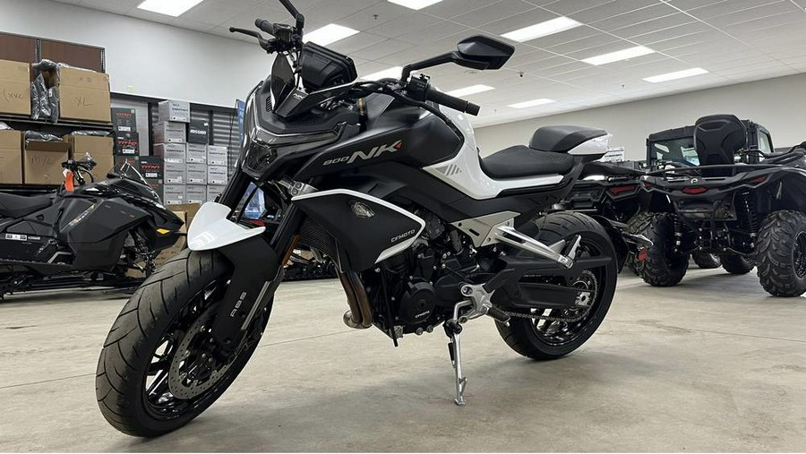 2024 CFMOTO 800 NK - NEBULA WHITE