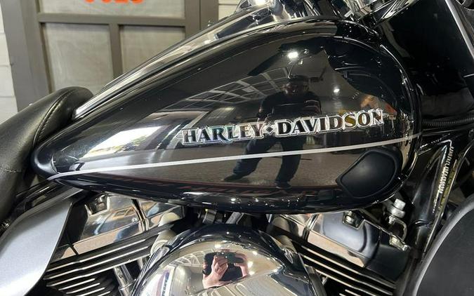 2015 Harley-Davidson® FLHTK - Ultra Limited