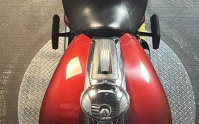 2018 Harley-Davidson® Ultra LimitedFLHTK WKDRED/TWTDCHRY W/PINSTRIPE