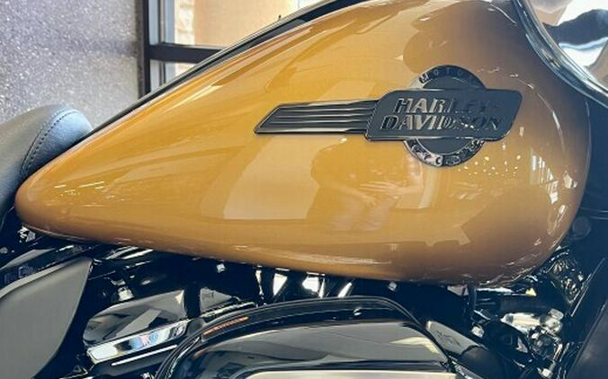 2023 Harley-Davidson Ultra Limited Prospect Gold/Vivid Black