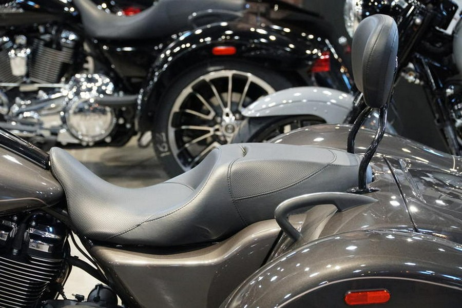 2023 Harley-Davidson® FLTRT - Road Glide® 3