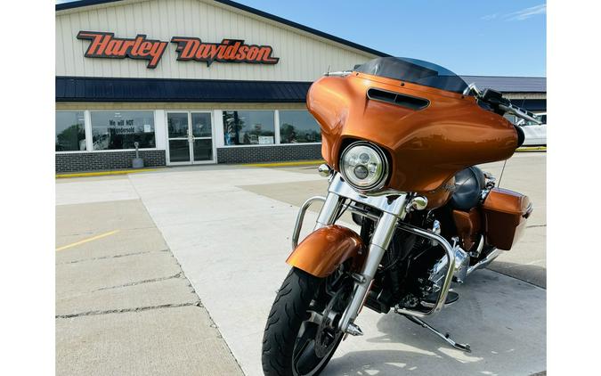 2014 Harley-Davidson® FLHX STREET GLIDE