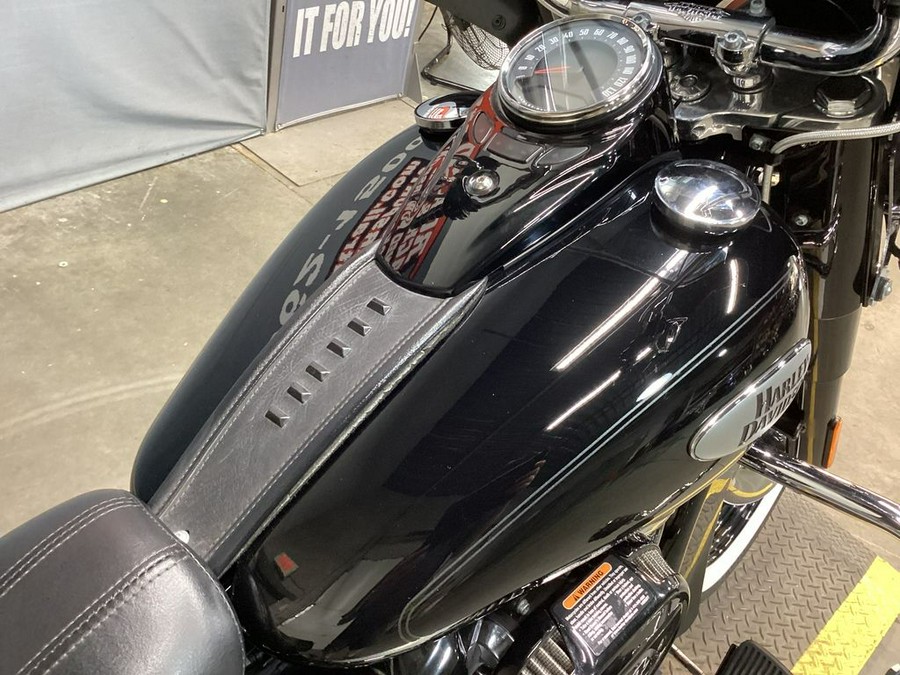 2021 Harley-Davidson® FLHCS - Heritage Classic 114