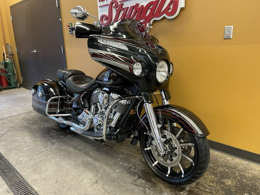 2018 Indian Motorcycle® Chieftain® Limited ABS Thunder Black Pearl with Graphics