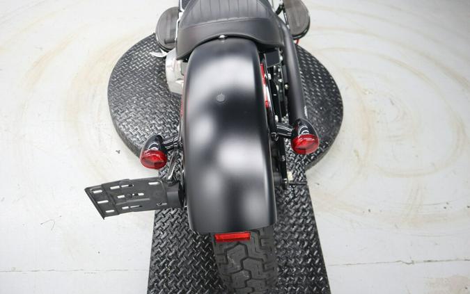 2016 Harley-Davidson Softail Slim