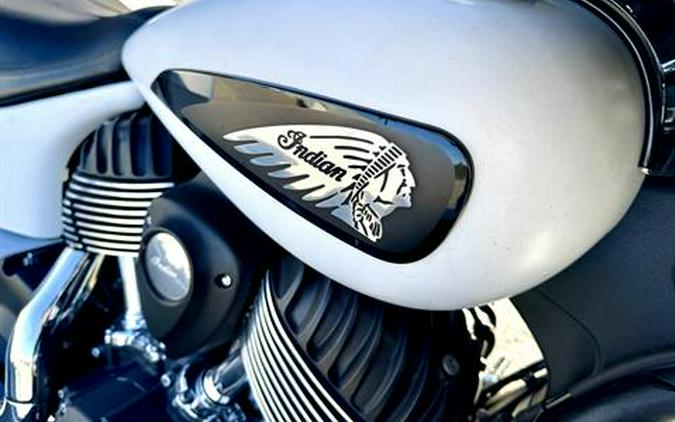 2020 Indian Motorcycle Roadmaster® Dark Horse®