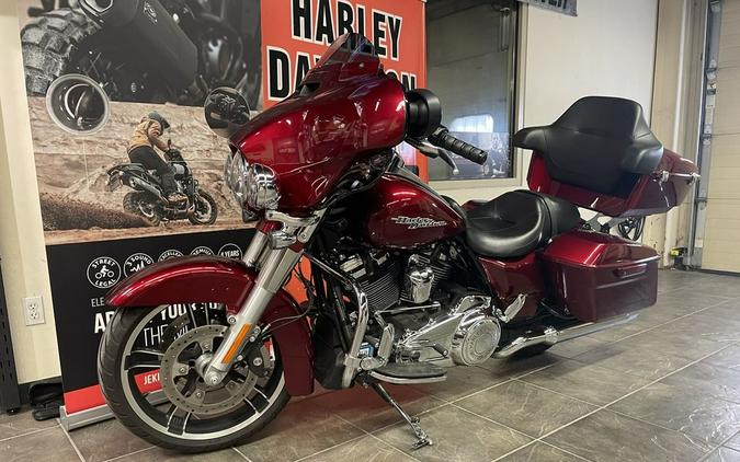 2017 Harley-Davidson® FLHXS - Street Glide® Special