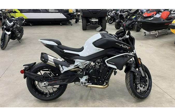 2024 CFMOTO 800 NK - NEBULA WHITE