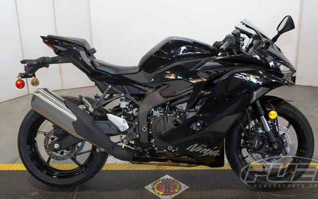 2025 Kawasaki NINJA ZX-4R ABS