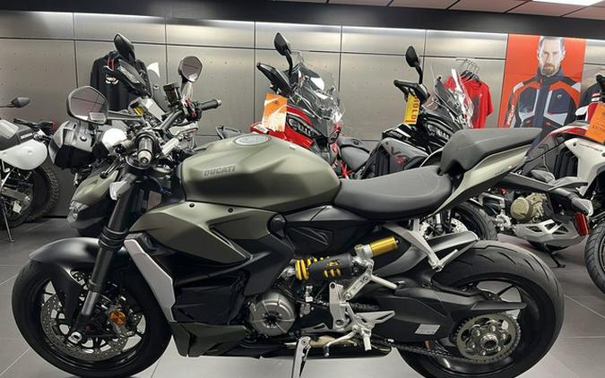 2025 Ducati 2025 DUCATI Streetfighter V2
