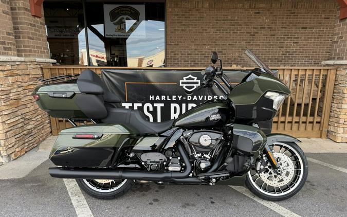2026 Harley-Davidson® Road Glide Limited Olive Steel Metallic / Vivid Black Black Trim