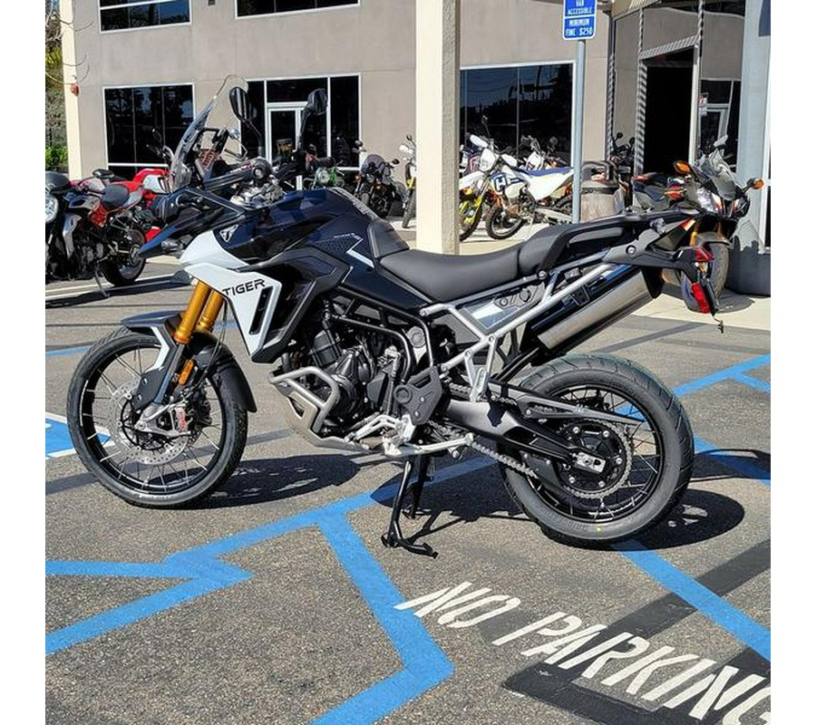 2025 Triumph Tiger 900 Rally Pro Carbon Black / Sapphire Black