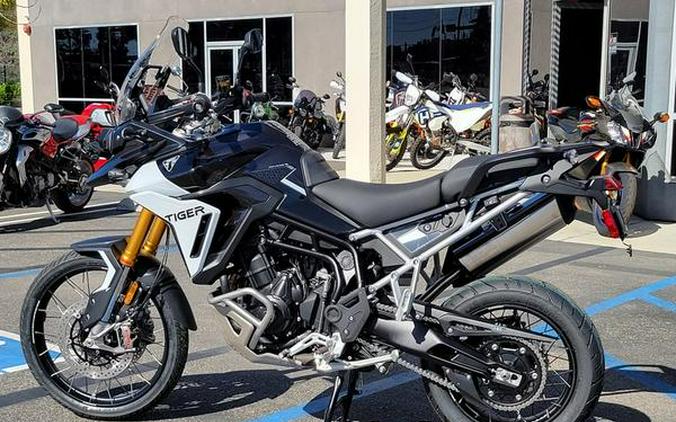 2025 Triumph Tiger 900 Rally Pro Carbon Black / Sapphire Black