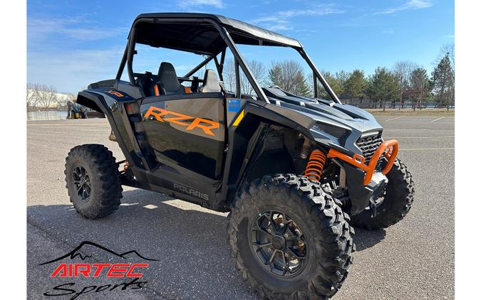 2024 Polaris Industries RZR XP 1000 ULTIMATE - M TITANIUM, O BLACK