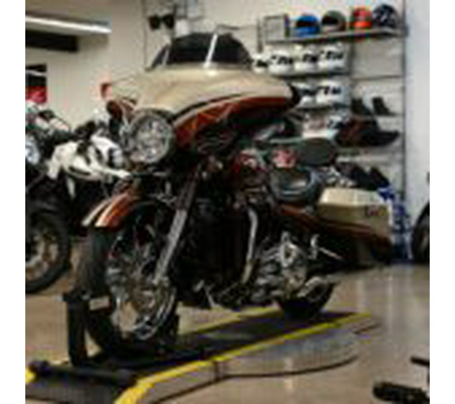 2011 Harley Davidson Street Glide CVO
