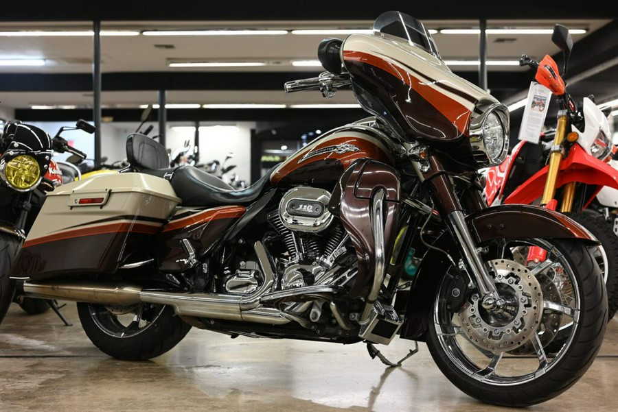 2011 Harley Davidson Street Glide CVO