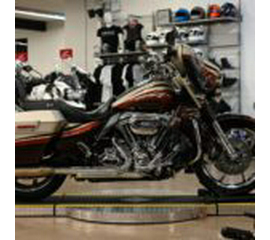 2011 Harley Davidson Street Glide CVO