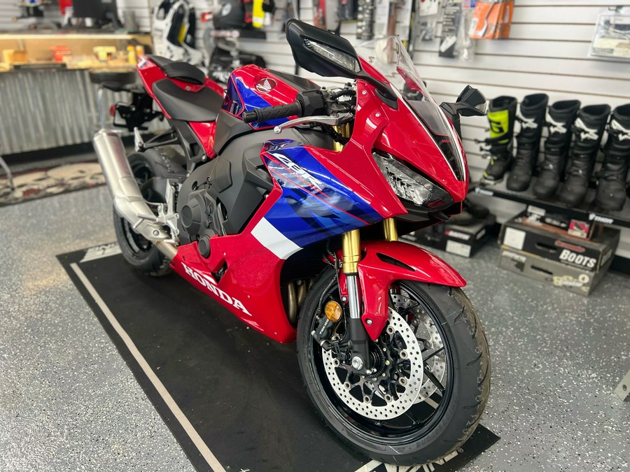 2024 Honda CBR1000RR