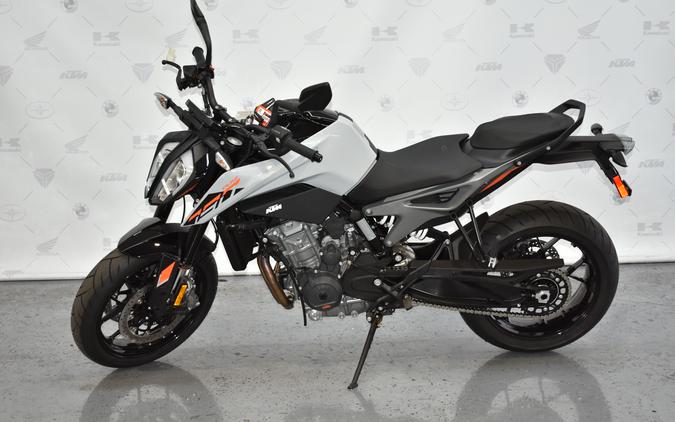 2024 KTM Duke 790